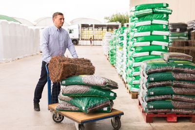 How to Rejuvenate Old Fertilizer Instead of Throwing It Away