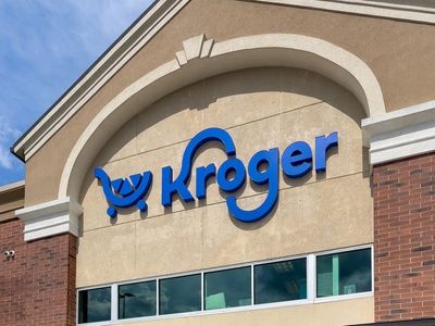 Kroger’s Loyalty Program Offers Fuel Points and Grocery Savings Shoppers Should Use