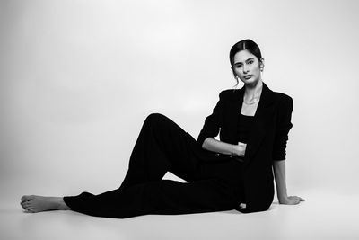 Luxury vs Fast Fashion: Which Wins in Clothing Quality Comparison and Value?