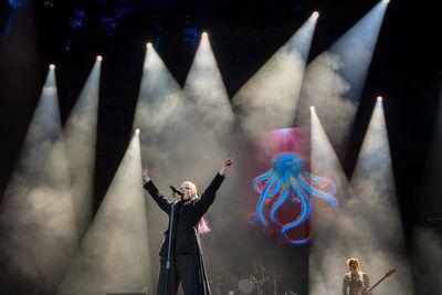 Garbage cover The Cure at London gig for the Teenage Cancer Trust