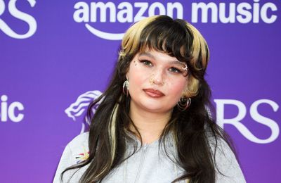 Lola Young is 'a hell of a lot better' after being in 'drugs recovery' following stage collapse