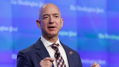 4 Ways Jeff Bezos Stopped Overestimating Risks and Underestimating Opportunities