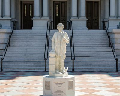 Protesters dumped a Columbus statue in 2020. Trump installed a replica near the White House