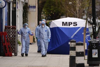 Euston shooting: Police hunt bike-riding gunman after man shot dead in car in central London