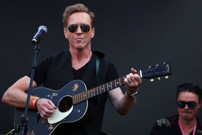 BBC radio presenter horrified after accidentally insulting Damian Lewis’ music to his face