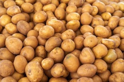 10 Foods That Hold Their Price Better Than Others