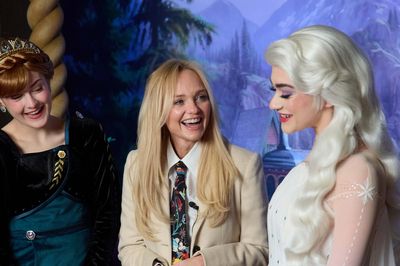 Warm reception for celebrities at new Disneyland park World of Frozen