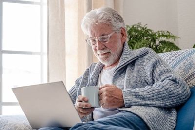 9 Daily Habits Scientists Now Link to Faster Age‑Related Muscle Loss