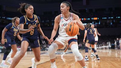 Even in Losing, Notre Dame Showed How to Take Down Mighty UConn