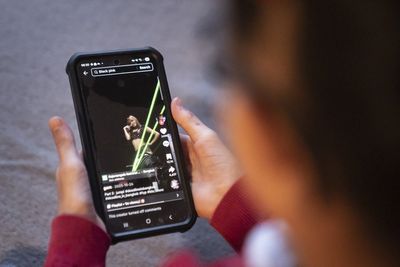 Social media blamed as number of people seeking help for body dysmorphia surges