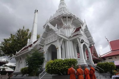 Undertaker brings coffin to pump after refused fuel