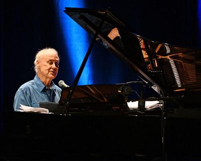 ‘I’m an old bastard looking back’: the bizarre renaissance of piano-jammer Bruce Hornsby