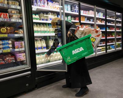 Pessimism takes root in UK as shoppers struggle to afford essentials