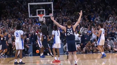 Braylon Mullins Buzzer-Beater Beats Duke—Stats, Age, Height Revealed as Fans Question if Chris Mullin Is His Father