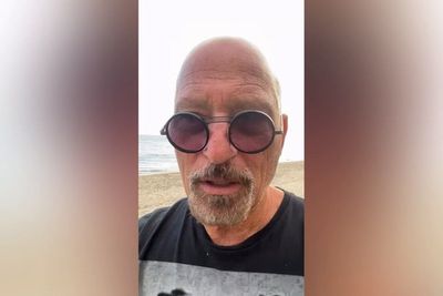 Howie Mandel apologies to Kelly Ripa after awkward TV encounter: ‘You were right’