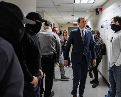 For Democrats, fighting Trump isn’t enough anymore