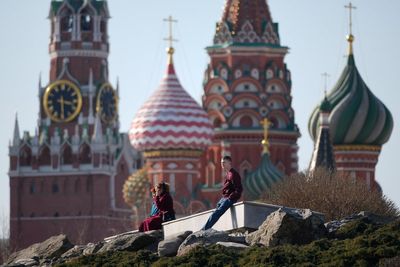 Russia expels British diplomat over spying allegations
