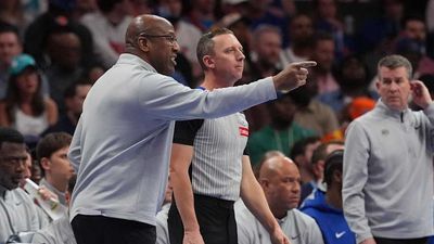 Mike Brown Finding Creative New Ways to Complain About SGA’s Free Throw Shooting