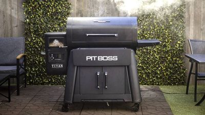 Pit Boss debuts the pellet barbecue of the season – and it has a smart hot and cold smoke function