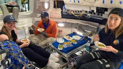 What will the Artemis 2 astronauts eat during their historic moon mission? (video)