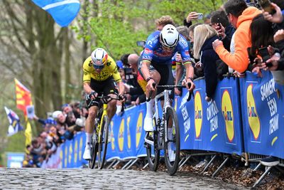 Wout van Aert resurgent, Lorena Wiebes unstoppable, big teams dominate again and more – five things we learned from In Flanders Fields and E3 Saxo Classic