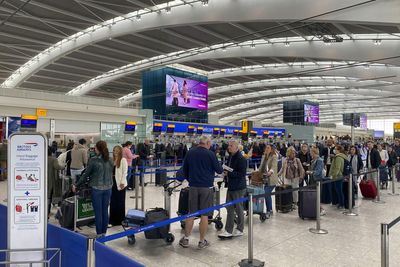 Heathrow airport passenger charges to rise under new proposals