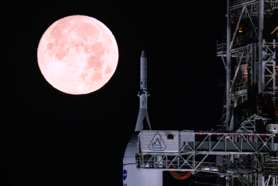 Full Pink Moon to peak for Nasa’s Artemis launch