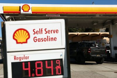 Gas prices spike to four-year record as some drivers face paying $6 per gallon