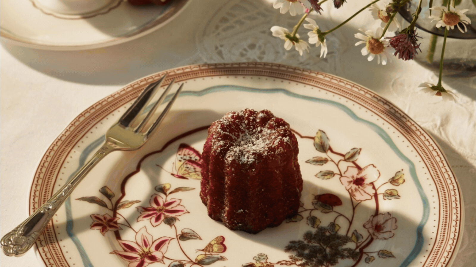 Hear Me Out — I've Found the Floral Plates That Actually Prove Why a Flower Print Will Always Be Perfect for Spring