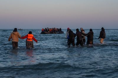 UK and France fail to agree new deal to stop small boats crossing Channel in row over policing