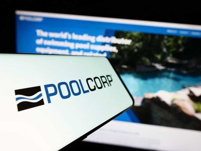 Here's What to Expect From Pool Corporation's Next Earnings Report