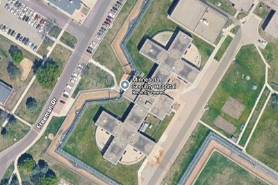 Mental health facility let patient stay up late playing violent video games before he killed his roommate, lawsuit says