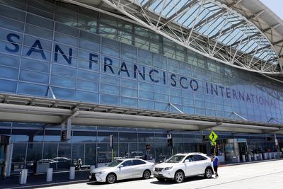 FAA reduces SFO arrivals, setting up delays amid runway work and safety concerns