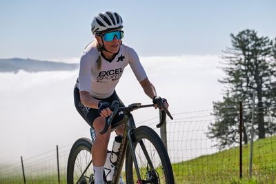 Gavin Sherry and Flavia Oliveira scorch through timed sections to claim wins at third event in Grasshopper Series, King Ridge