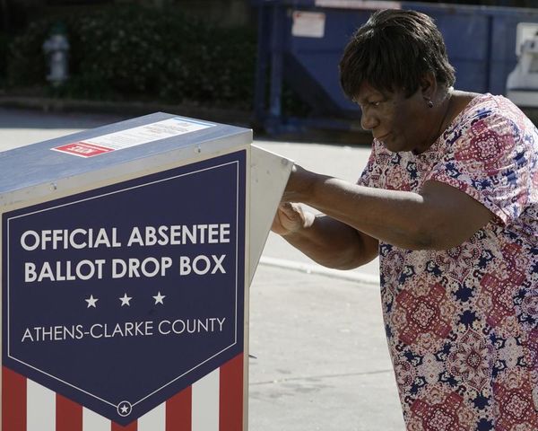 Trump signs order to restrict mail-in ballots in probably unconstitutional move