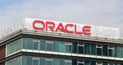 Why Oracle Is Trending: Massive Layoffs, Market Pressure, and AI Shift