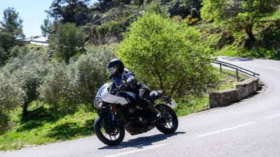 Triumph's New Thruxton 400 Is An Accessible Head-Turner, But Is It For You?