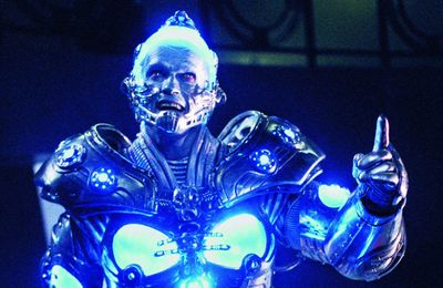 Chris O'Donnell: Arnold Schwarzenegger used a double in Batman and Robin