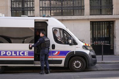 French prosecutors seek detention for 4 suspects in foiled Paris Bank of America bomb plot