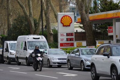 Drivers urged to drive 10% slower to ‘improve fuel efficiency’ as prices rise amid Iran war