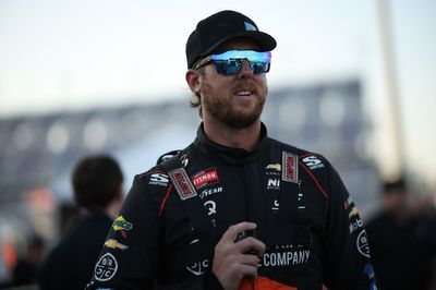 Who is racing at Rockingham this weekend?