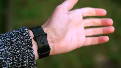 Fitbit leaps onto the Whoop-style screenless bandwagon, and Steph Curry teases it early