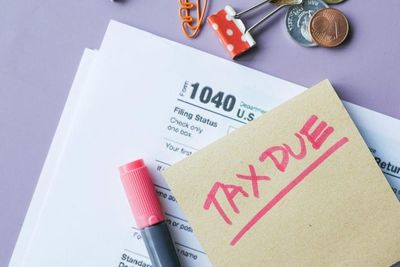 April 15 IRS Warning: Late Filers Face Penalties Up to 25% of Unpaid Tax — Seniors Hit Hardest