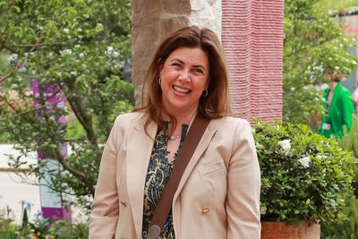 It's dress season, and Kirstie Allsopp's printed style offers ideal spring inspiration