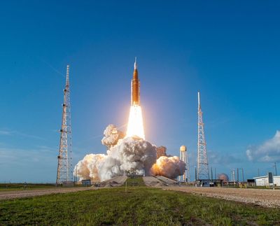 Bulletin AM briefing: Nasa mission to the Moon launched - and today’s other top stories