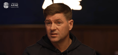 Steven Gerrard issues Arne Slot warning amid Liverpool fans' unrest