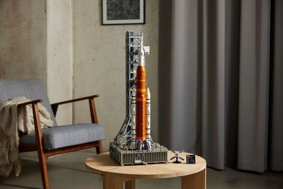 Lego’s NASA rocket ship set celebrates the Artemis II Moon mission
