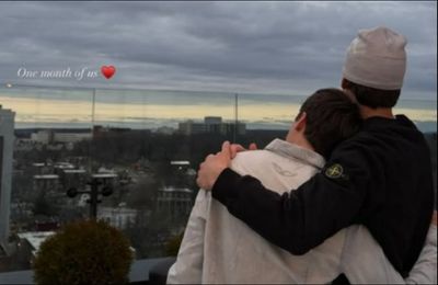 Noah Schnapp finds love with mystery man