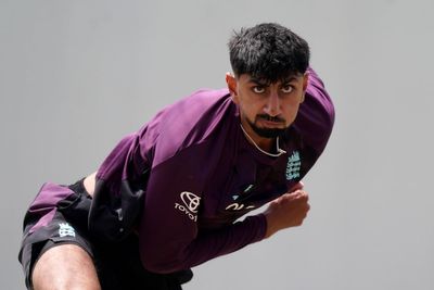 ‘National treasure’ Shoaib Bashir backed to regain England place after Derbyshire switch