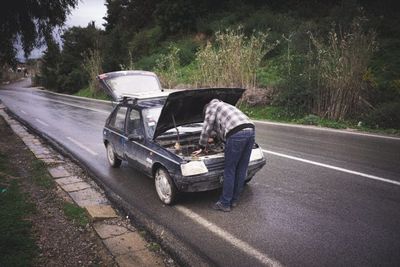 Drivers Beware: 8 Roadside Scams That Can Cost You Thousands